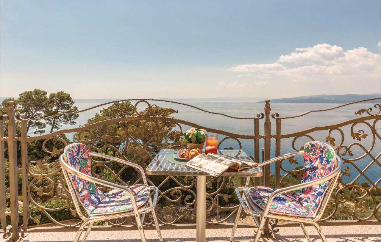 Amazing Apartment In Krvavica With Wifi 外观 照片