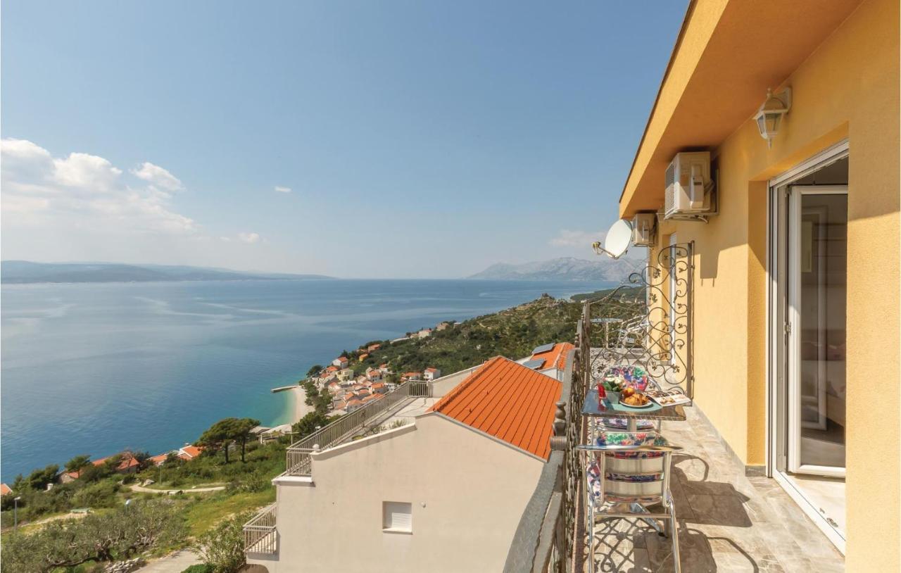 Amazing Apartment In Krvavica With Wifi 外观 照片