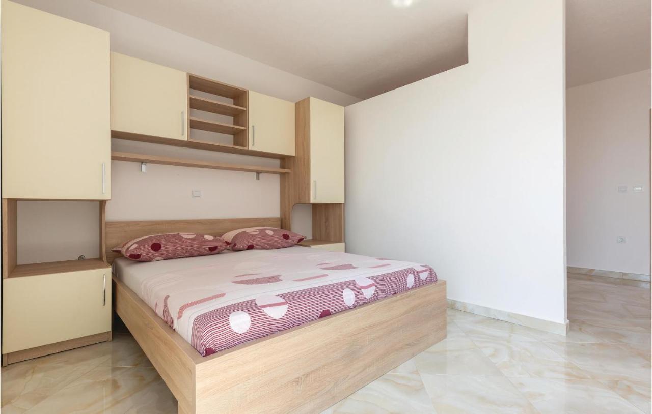 Amazing Apartment In Krvavica With Wifi 外观 照片