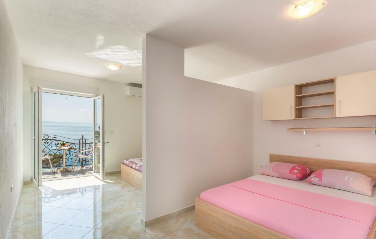 Amazing Apartment In Krvavica With Wifi 外观 照片